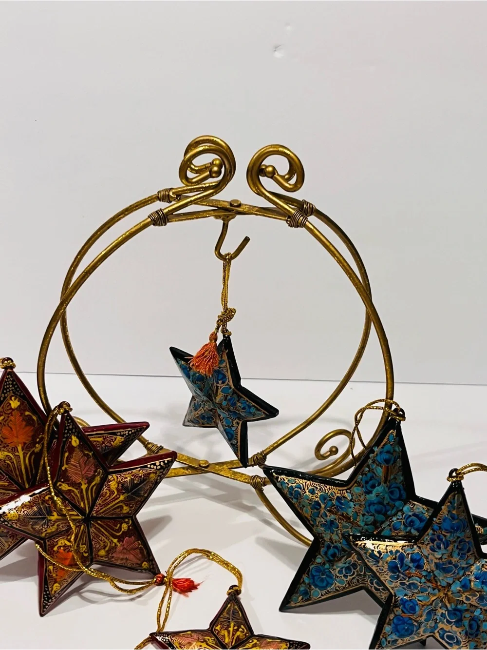 Vtg Lacquered Wood Hand Painted Blue, Red, Gold Flowers Christmas 6 Ornaments